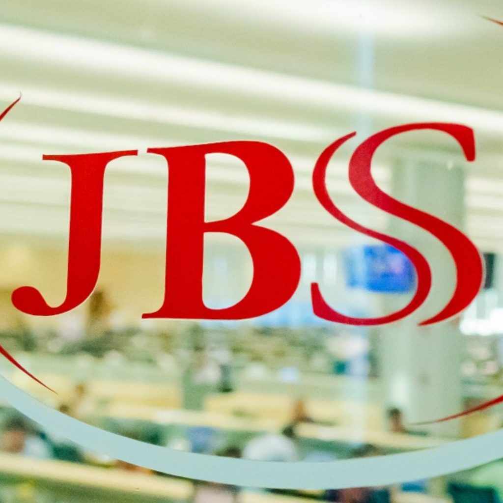 Fitch eleva rating da JBS para grau de investimento