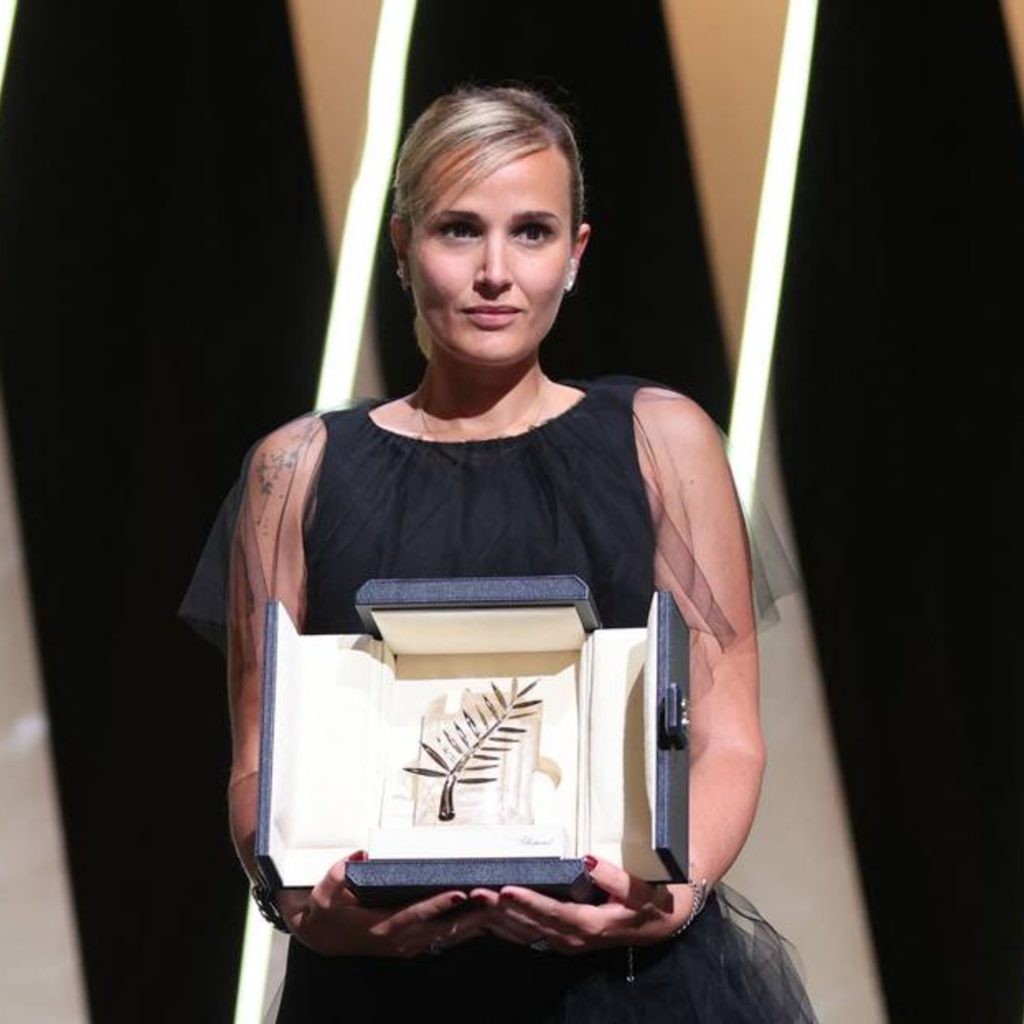 Julia Ducournau se torna segunda mulher a vencer o maior prêmio de Cannes
