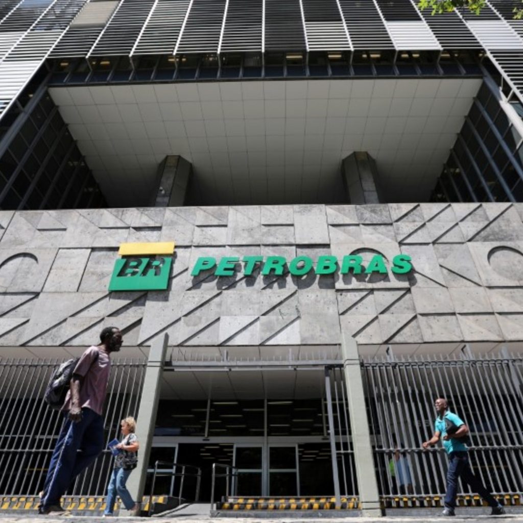 Petrobras paga R$ 21 bilhões a acionistas nesta quarta-feira