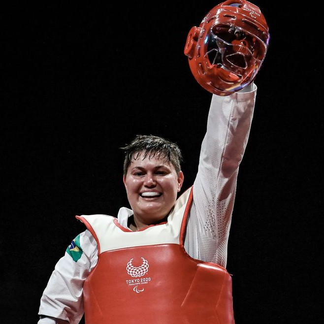 Débora Menezes leva a prata no parataekwondo em Tóquio