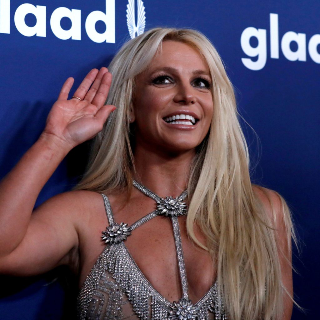 Caso de Britney Spears volta à corte com papel de pai em xeque