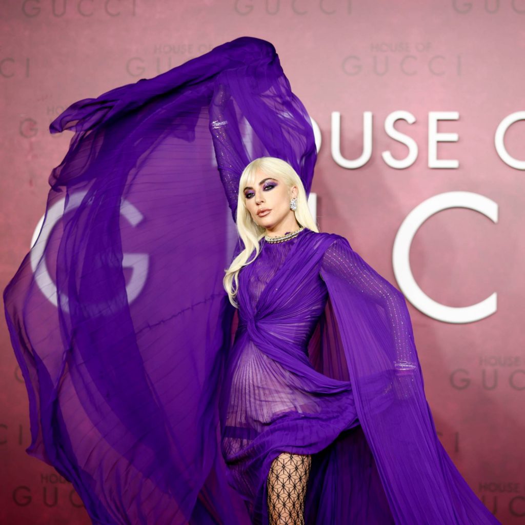 Lady Gaga vive "romance de nove meses" com personagem para levar tragédia da família Gucci ao cinema