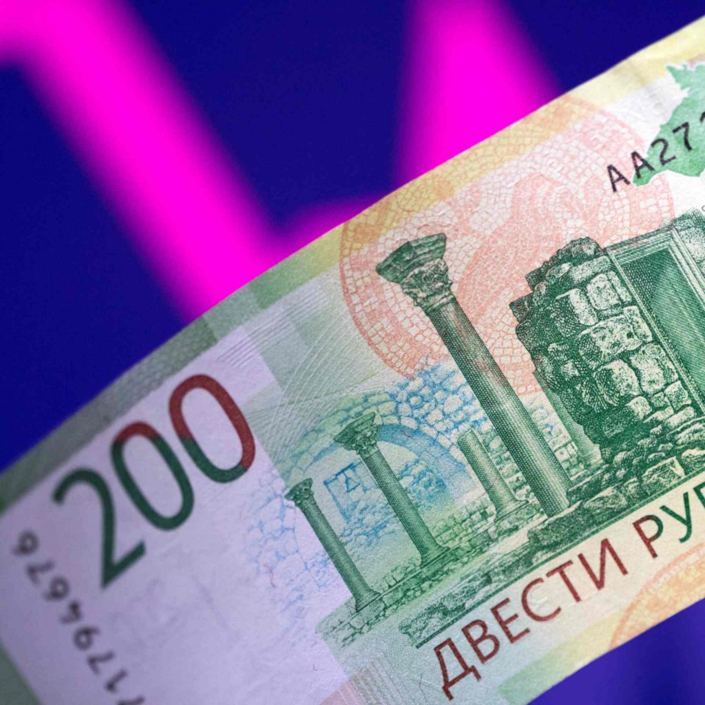 Rússia proíbe pagamentos a estrangeiros detentores de títulos denominados em rublos e ações