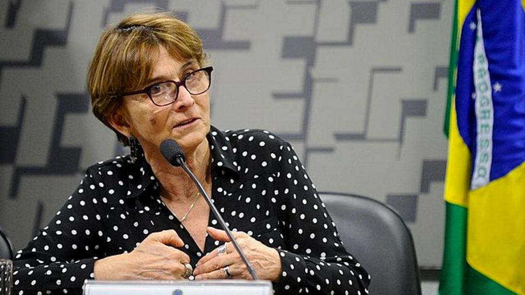 Helena Nader é a primeira mulher a assumir a presidência da Academia Brasileira de Ciências